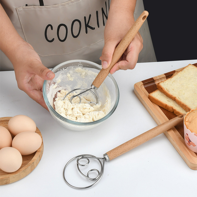 Danish Pancake Pan - 10インチのステンレス製生地泡立て器、木製ハンドル付き、ベーキングやデニッシュブレッドの作り方を混ぜるためのキッチンツール