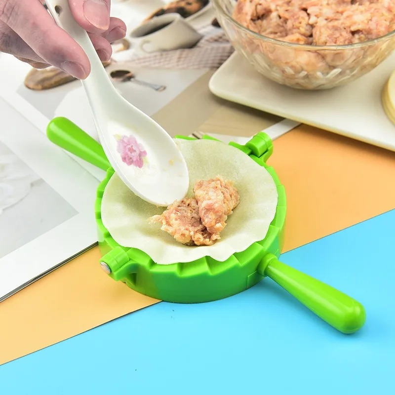 餃子型ハンドプレス生地餃子トングキッチンアクセサリーキッチン - Dumpling Press Set のレビューと価格